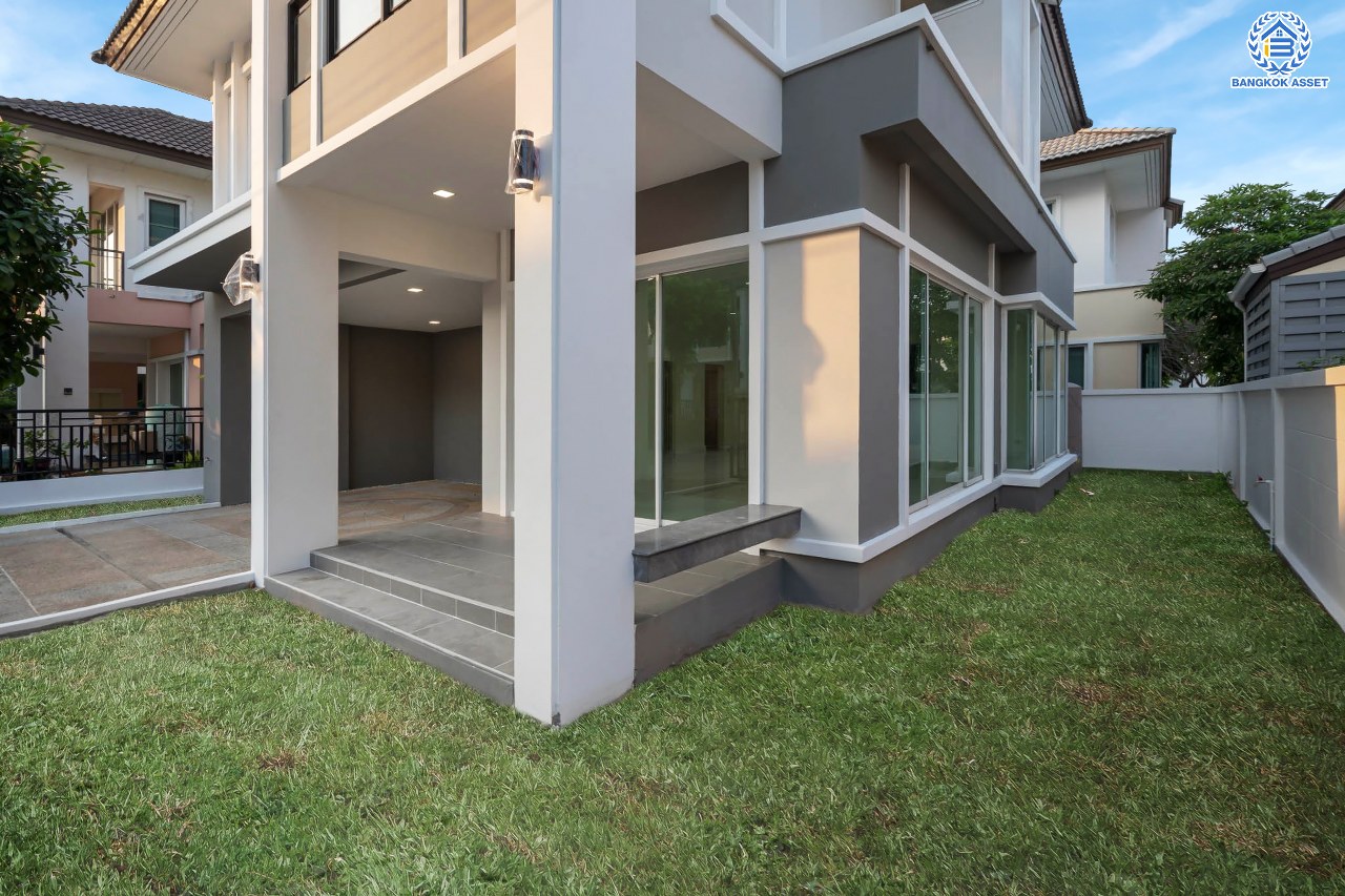 บ้านมือสองตกแต่งใหม่ โครงการ บางกอกบูเลอวาร์ด ราชพฤกษ์-พระราม5 เนื้อที่ 56 ตร.ว. บนสังคมคุณภาพ SC Asset* ฟังก์ชันพร้อม 3 ห้องนอน 3 ห้องน้ำ จอดรถได้ 2 คัน บนทำเลติดถนนราชพฤกษ์ ใกล้วงเวียนพระรามห้า, ทางด่วนศรีรัช และเพียง 10 ถึงรถไฟฟ้า "สถานีบางรักใหญ่"